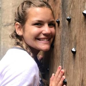 Meet your Posher, Emma